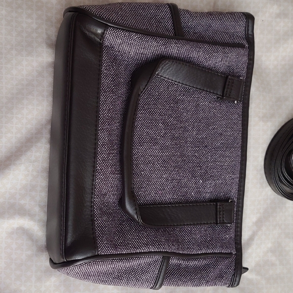 Thirty One - Picture 2 of 2